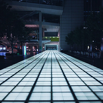 Nauczanie podstaw przedsiębiorczości: Klucz do rozwoju kreatywności i innowacji wśród młodych ludzi